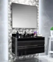 Зеркальный шкаф для ванной комнаты
