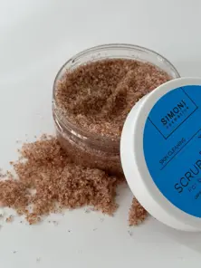 Body Scrub Moisturising and toning (Coconut and squalane) 150/250 g
