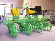 Four Lines Sowing Machine