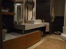 bambu kaplamalı banyo  dolabı