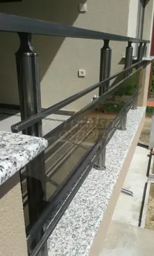 A NICE MODEL OF RAILING SYSTEM