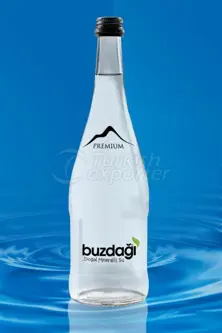 Botella de vidrio con agua 750ML
