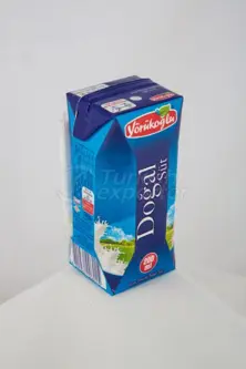 Молоко CL7A0304