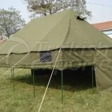 Tentes militaires