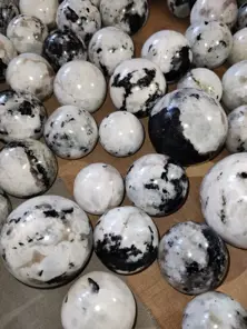 White rainbow sphere balls