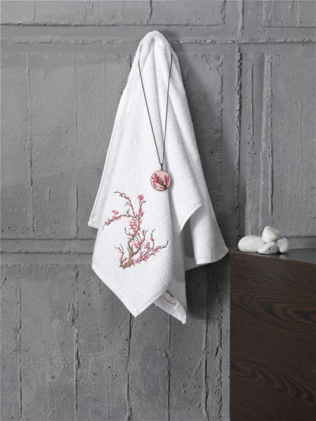 Serviette brodée