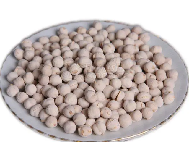 White Chikpeas
