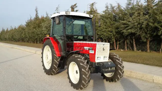 Basak Tracteur