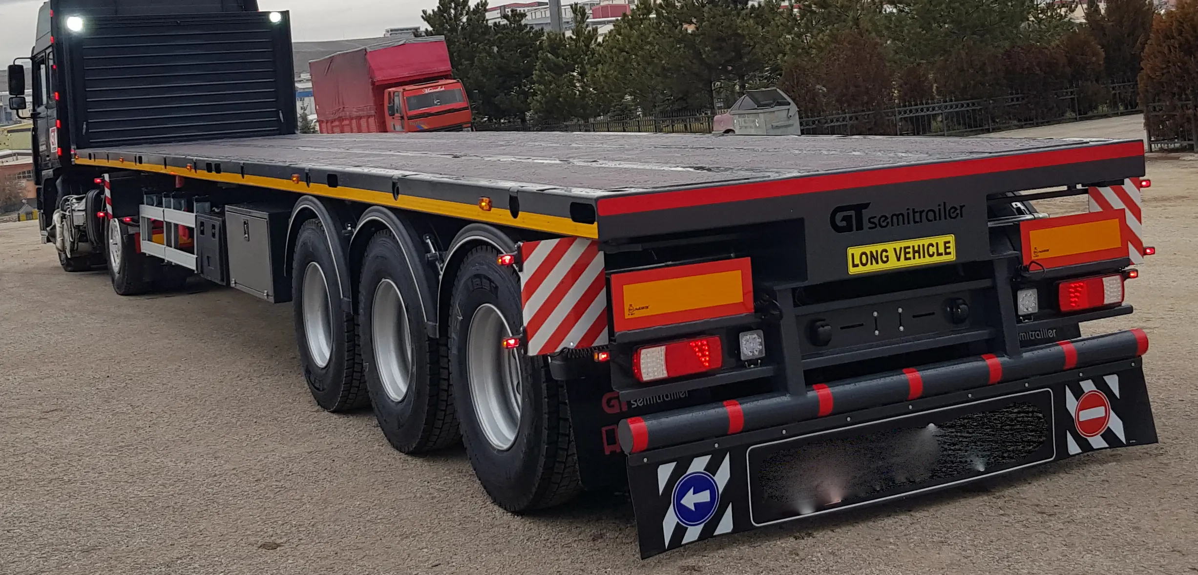 Multifunction Flatbed Semi Trailer