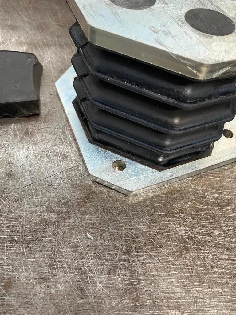 Sismic isolator