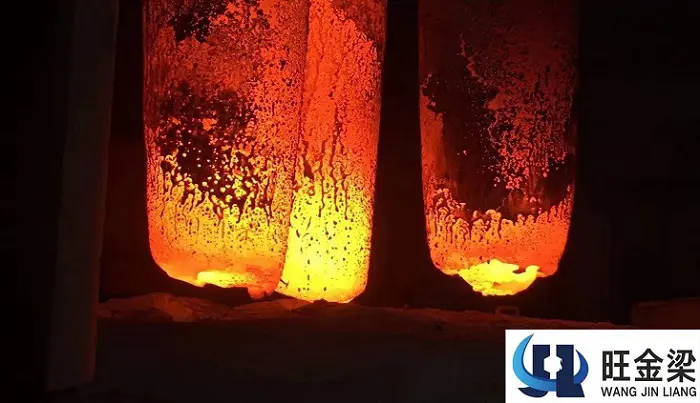RP الجرافيت القطب 250300350400450500550600650700 لـ EAF / LF WJL Carbon Wangjinliang