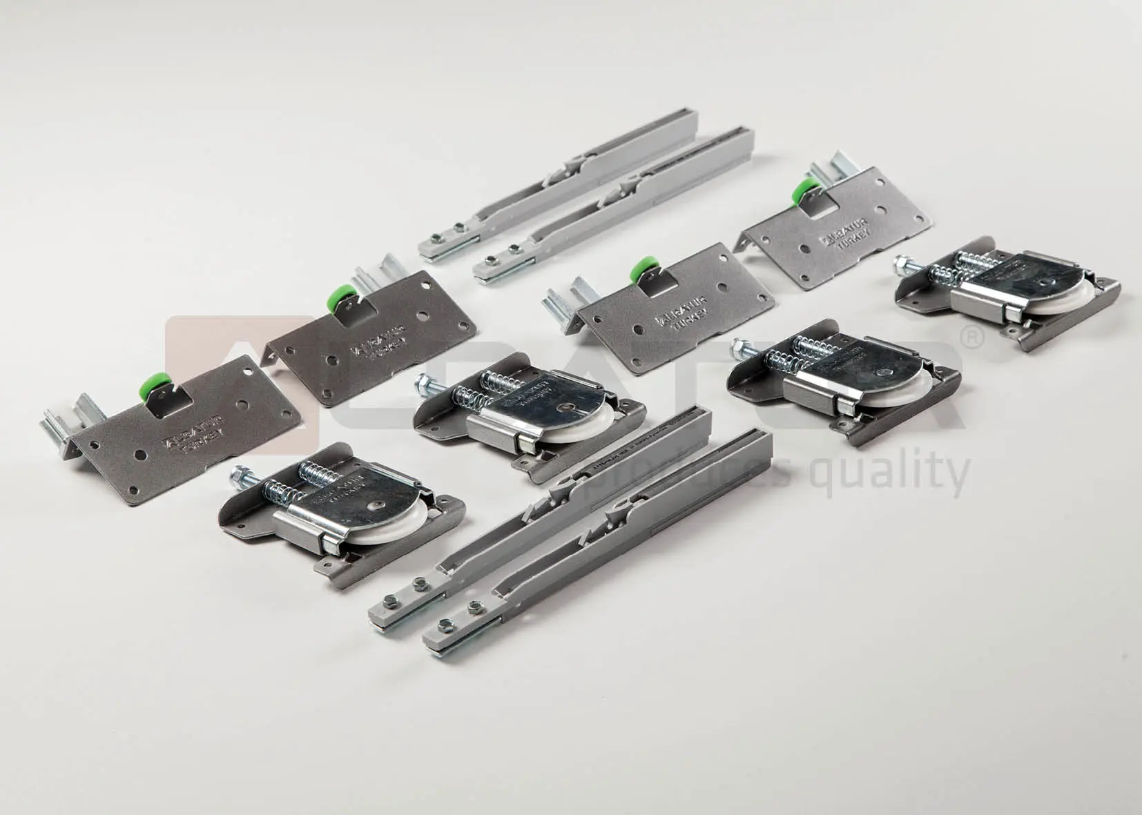 ADJUSTABLE SLIDING DOOR SYSTEM
