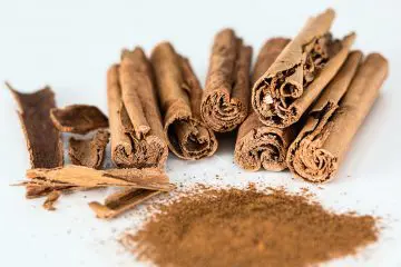 Cinnamon Shell and Powder