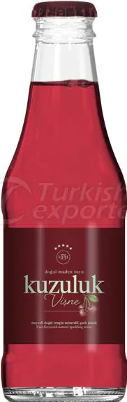 Agua mineral con sabor a cereza