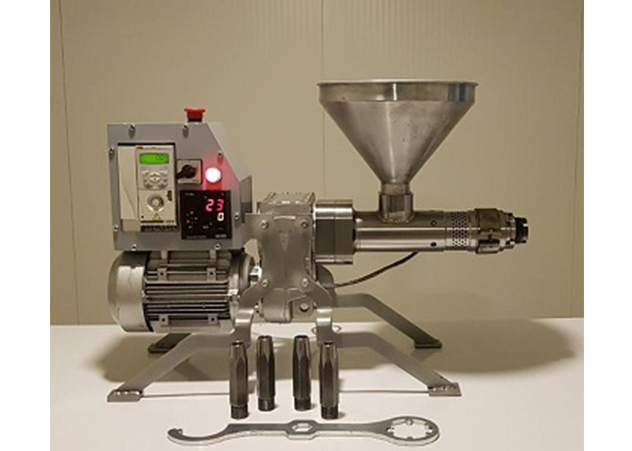 Cold Press Oil Machine
