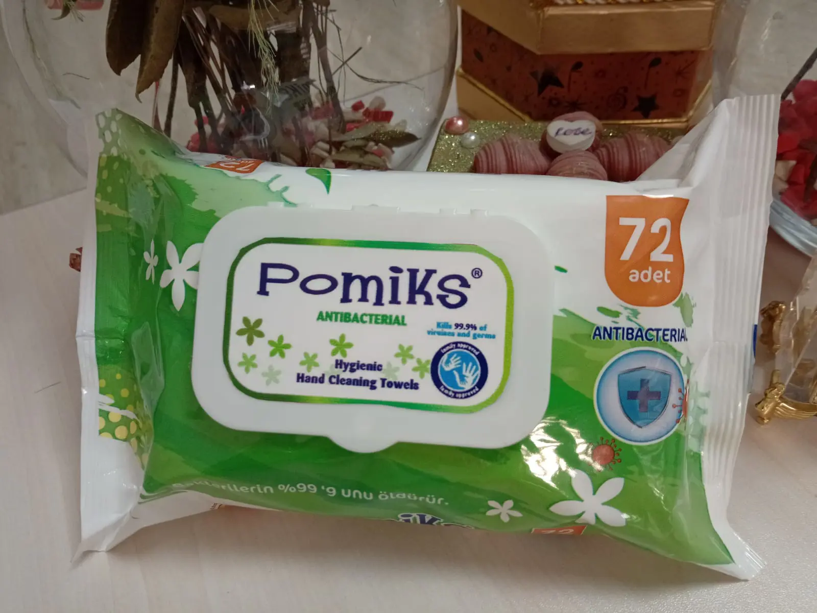 ANTIBACTERIAL WET WIPES