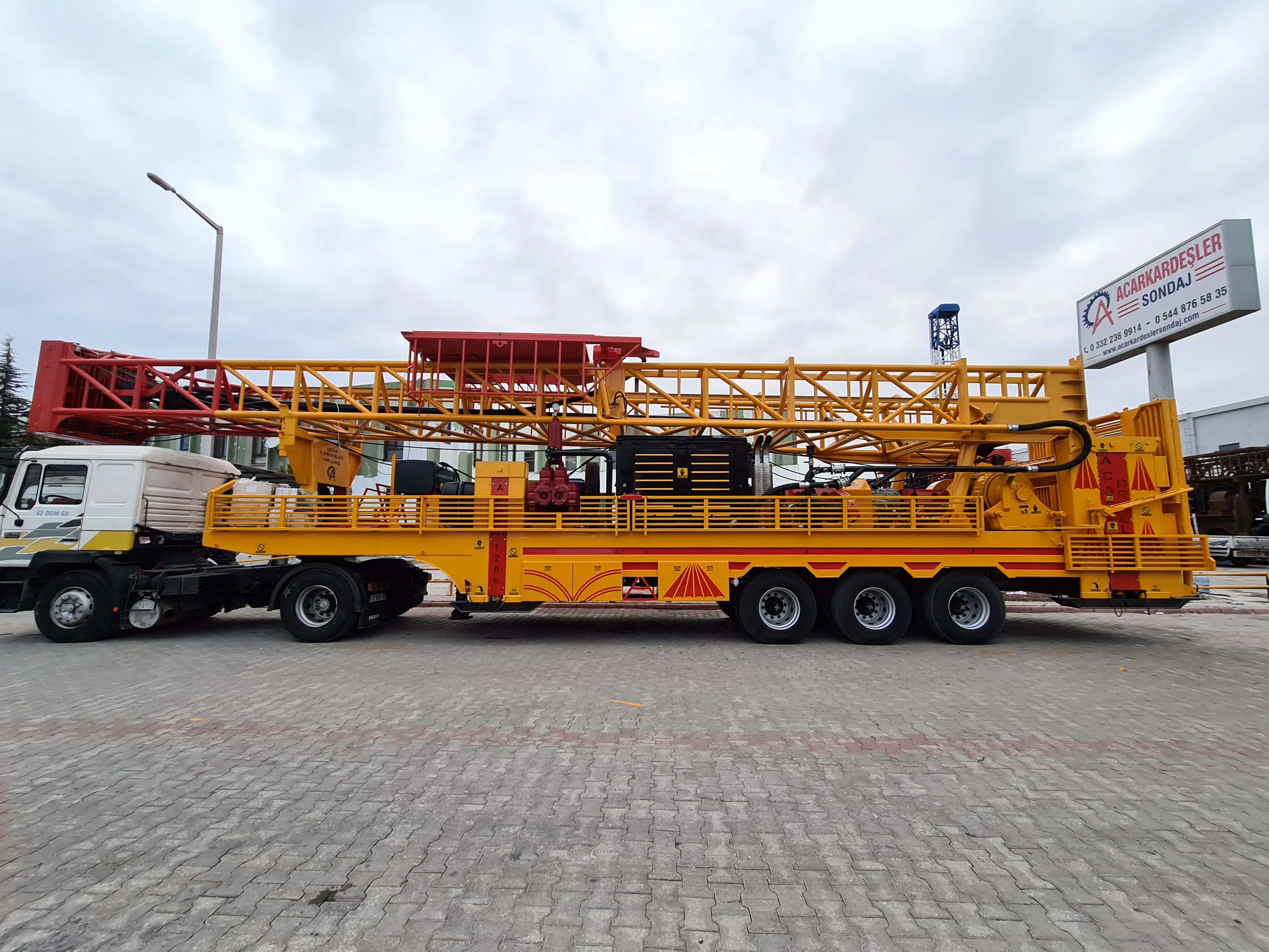 1300-1500 meters Water Drilling Rig  Mounted on Trailer