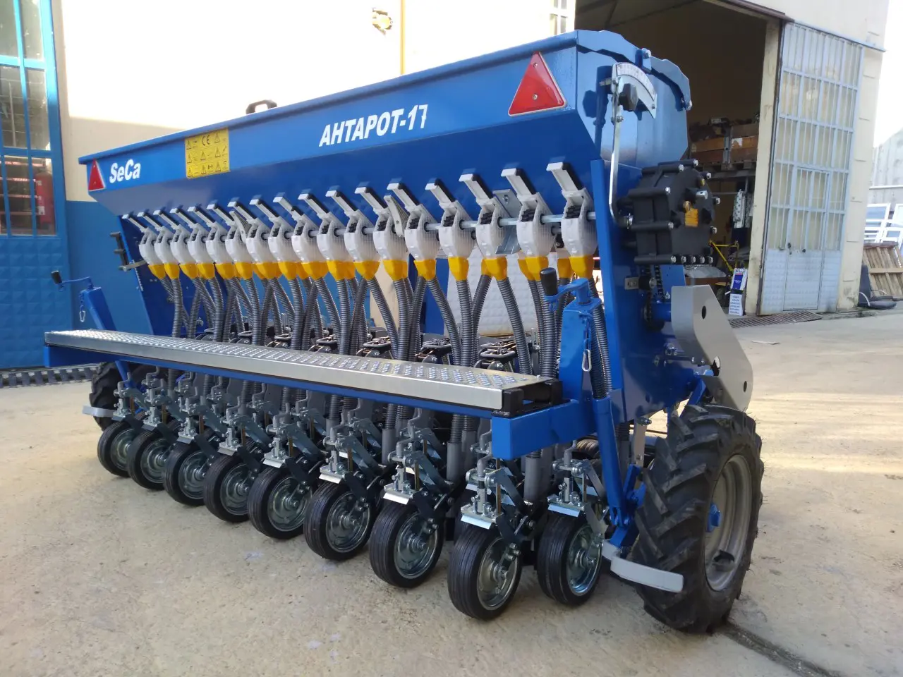 Universal Vegetable Planting Machine