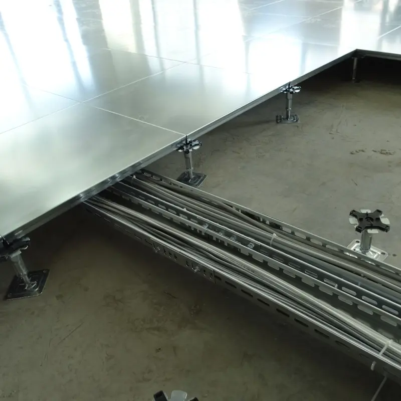 RAISED FLOOR