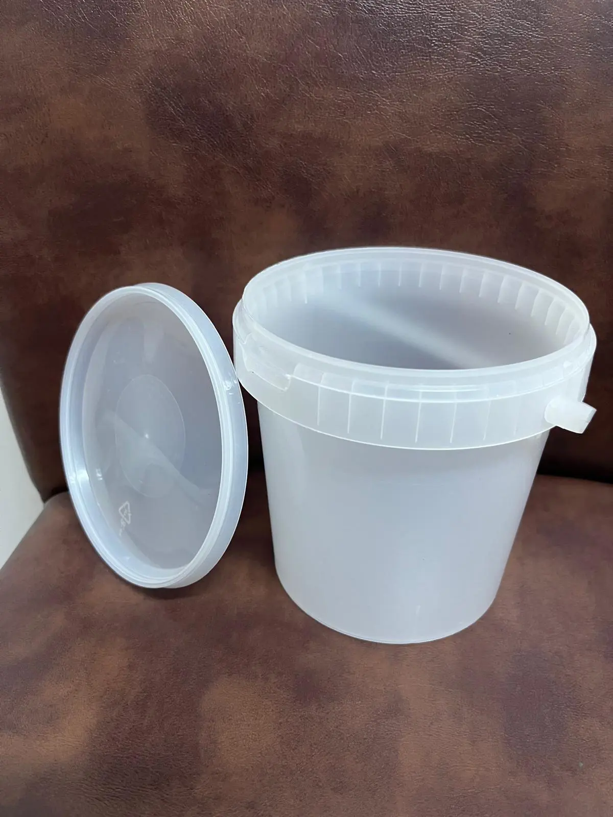 Plastic Bucket 1180ml Ø133
