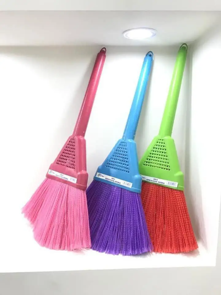 cleaning brush