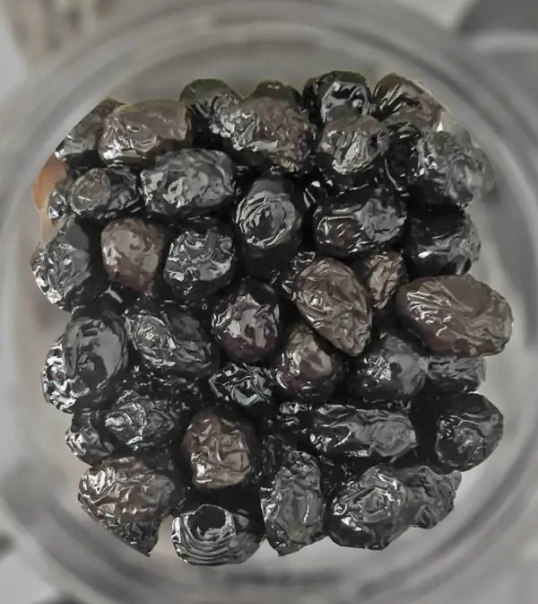 Aceituna negra baja en sal, tipo salina seca