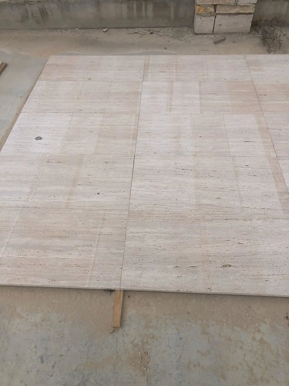 VEINCUT TRAVERTINE